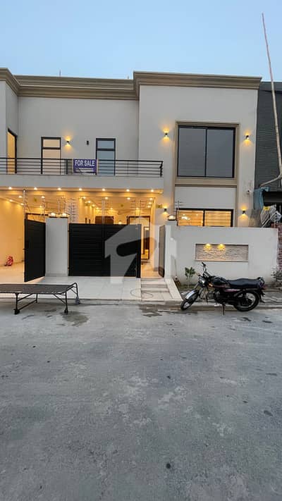 5 Marla Modern House For Sale in Central Park 5 Marla Modern House For Sale in Central Park