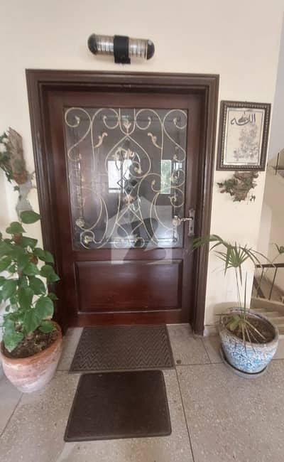 Sea View Renovated Apartment For Rent 1st Floor | 2400 Sq Ft