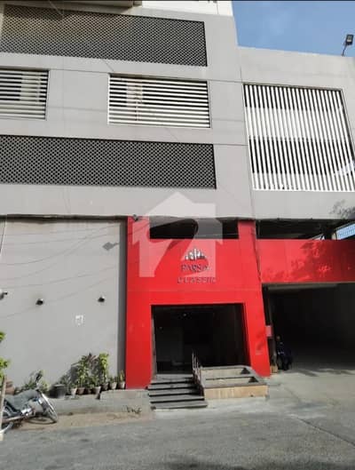 In Clifton - Block 9 2200 Square Feet Flat For rent