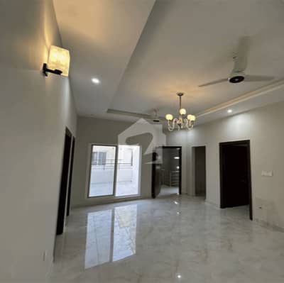 CORNER BRAND NEW 350 SQUARE YARDS FALCON COMPLEX NEW MALIR CORNER BRAND NEW 350 SQUARE YARDS FALCON COMPLEX NEW MALIR