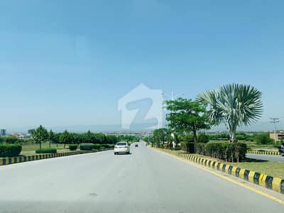 گلبرگ گرینز گلبرگ,اسلام آباد میں 10 مرلہ کمرشل پلاٹ 7.5 کروڑ میں برائے فروخت۔