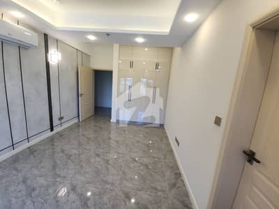 3 Bed Semi Furnished || With Servent Room || Lake Facing || Top Notch Appartment