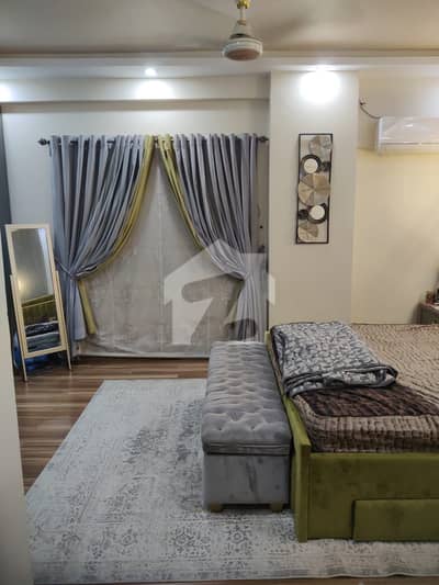 Spacious 3 Bed Drawing Flat | Prime Location | Ready To Move Spacious 3 Bed Drawing Flat | Prime Location | Ready To Move