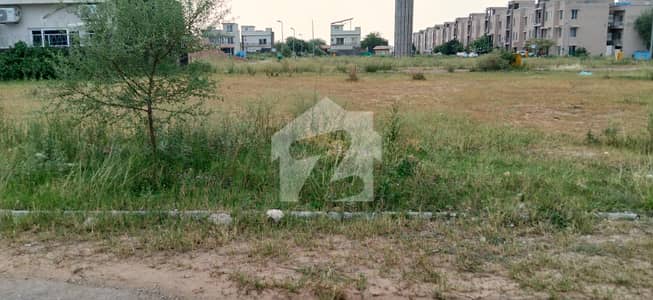 بحریہ ٹاؤن فیز 8 ۔ سیکٹر ای ۔ 4 بحریہ ٹاؤن فیز 8,بحریہ ٹاؤن راولپنڈی,راولپنڈی میں 5 مرلہ رہائشی پلاٹ 65.0 لاکھ میں برائے فروخت۔