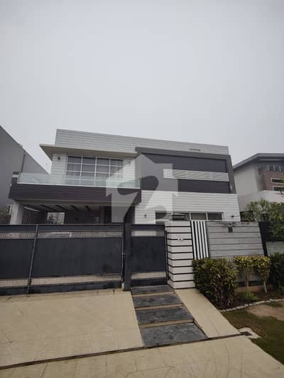 1 Kanal used House Fully Furnished For sale 1 Kanal used House Fully Furnished For sale
