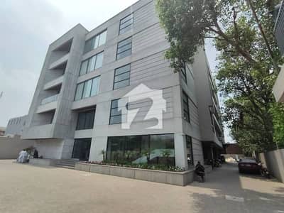 FIRST FLOOR 4500 SQFT OFFICE FOR RENT MAIN BOULEVARD GULBERG MODEL TOWN GARDEN TOWN SHADMAN GOR UPPER MALL LAHORE