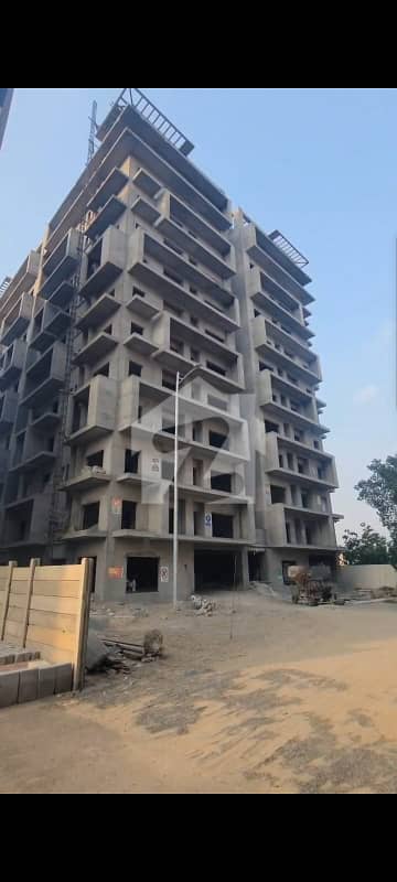 عسکری 10 عسکری,لاہور میں 4 کمروں کا 12 مرلہ فلیٹ 5.6 کروڑ میں برائے فروخت۔