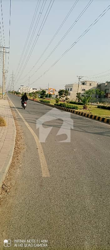 ON GROUND CORNER PLOT FOR CONSTRUCTION IS FOR SALE