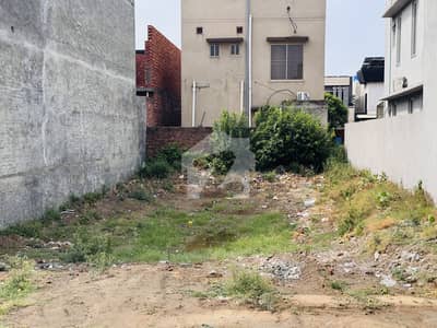 1 Kanal Plot For Sale Imperial Garden