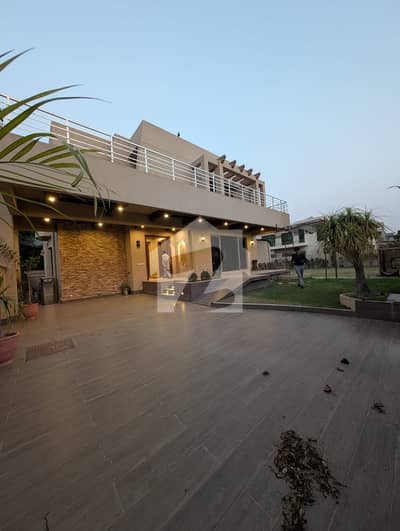 2-Kanal Palace With Basement (1-Kanal Bungalow+1 Kanal Plot ) DHA Phase 5 Near Wateen Chowk Hotest Location. . 2-Kanal Palace With Basement (1-Kanal Bungalow+1 Kanal Plot ) DHA Phase 5 Near Wateen Chowk Hotest Location. .