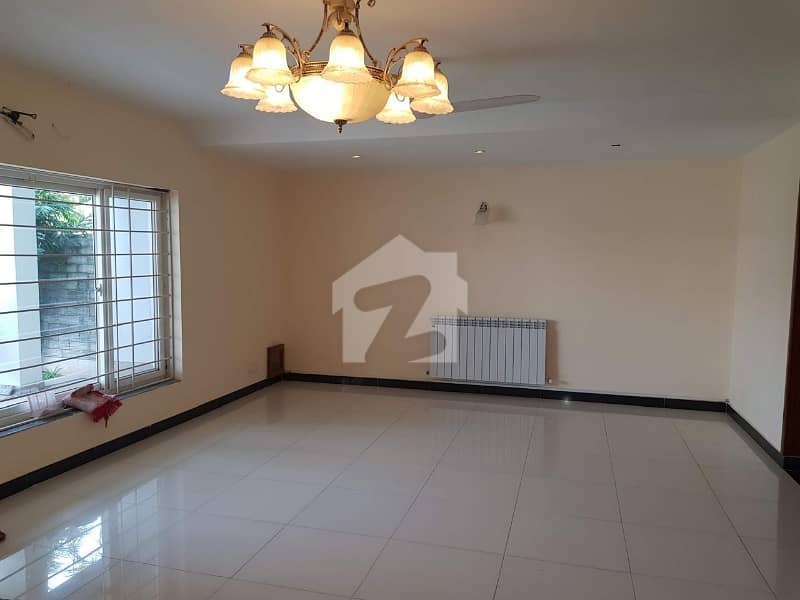 Livable House For Sale In F8 Livable House For Sale In F8