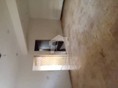 Gulshan-E-Iqbal - Block 13-D2 Upper Portion Sized 120 Square Yards