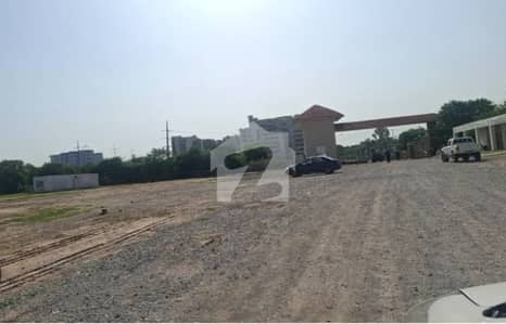 مارگلہ آرچرڈ اسلام آباد میں 1 کنال رہائشی پلاٹ 3.6 کروڑ میں برائے فروخت۔