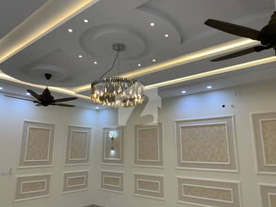 ایف ۔ 7 اسلام آباد میں 7 کمروں کا 2 کنال مکان 55.0 کروڑ میں برائے فروخت۔