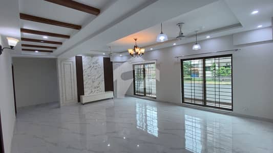 10 Marla 3 Bedrooms Apartment sector B Askari 11 Lahore For Sale 10 Marla 3 Bedrooms Apartment sector B Askari 11 Lahore For Sale