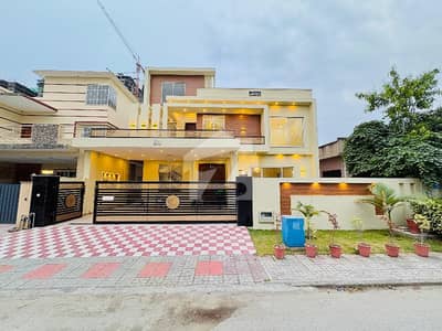 ڈی ایچ اے فیز 2 - سیکٹر سی ڈی ایچ اے ڈیفینس فیز 2,ڈی ایچ اے ڈیفینس,اسلام آباد میں 6 کمروں کا 1 کنال مکان 4.0 لاکھ میں کرایہ پر دستیاب ہے۔