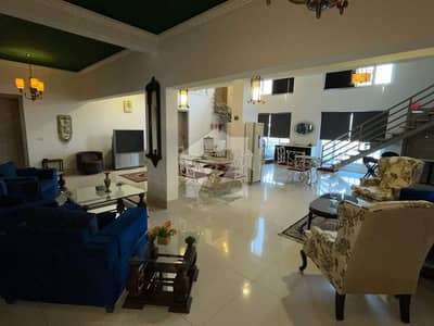 F6 Hot Location 8 Bedrooms Triple Stories Fully Furnihsed House For Rent