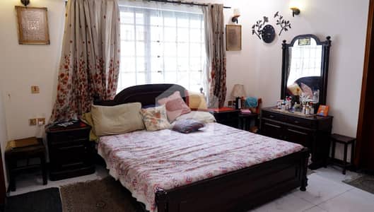 A BEAUTIFUL ONE KANAL HOUSE FOR SALE A BEAUTIFUL ONE KANAL HOUSE FOR SALE