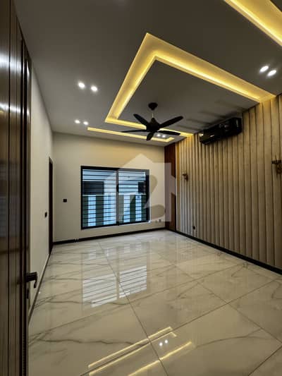 1 Kanal luxury Brand new house for sale
