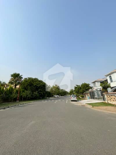 5 Marla Plot In Lake City M7-B | Prime Location | Smart Investment