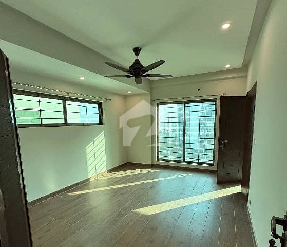 13 Marla Flat Up For rent In Askari 10 13 Marla Flat Up For rent In Askari 10