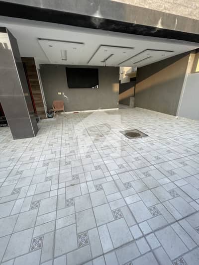 A BEAUTIFUL ONE KANAL UPPER PORTION FOR RENT IN GULBAHAR