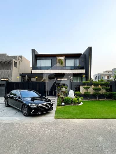 With Full Basement & Swimming Pool 1 Kanal House For Sale in DHA Phase 7