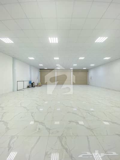 Unfurnished Office Hall - 5000 Sq Ft Gulberg 3, Gulberg Corporate Bulding