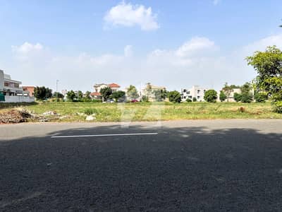 Set Of Kanal Sise By Side Plots No-4506-4507-4508 And 4509 Block Y - Total 4 Kanal Plots On Top Location Of Phase 7 DHA Lahore For Urgent Sale