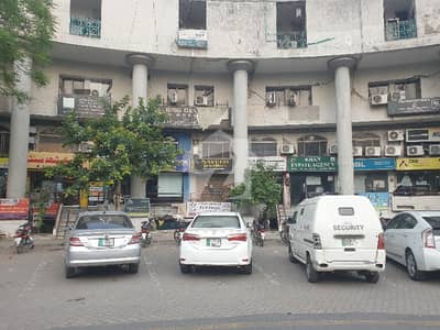 ڈی ایچ اے فیز 3 - بلاک وائے فیز 3,ڈیفنس (ڈی ایچ اے),لاہور میں 1 مرلہ دکان 80.0 ہزار میں کرایہ پر دستیاب ہے۔