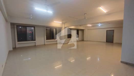 Office Space For Rent (Hall)