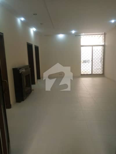1200 SQUARE FEET COMMERCIAL SPACE FOR RENT IN THE HEART OF GARDEN TOWN