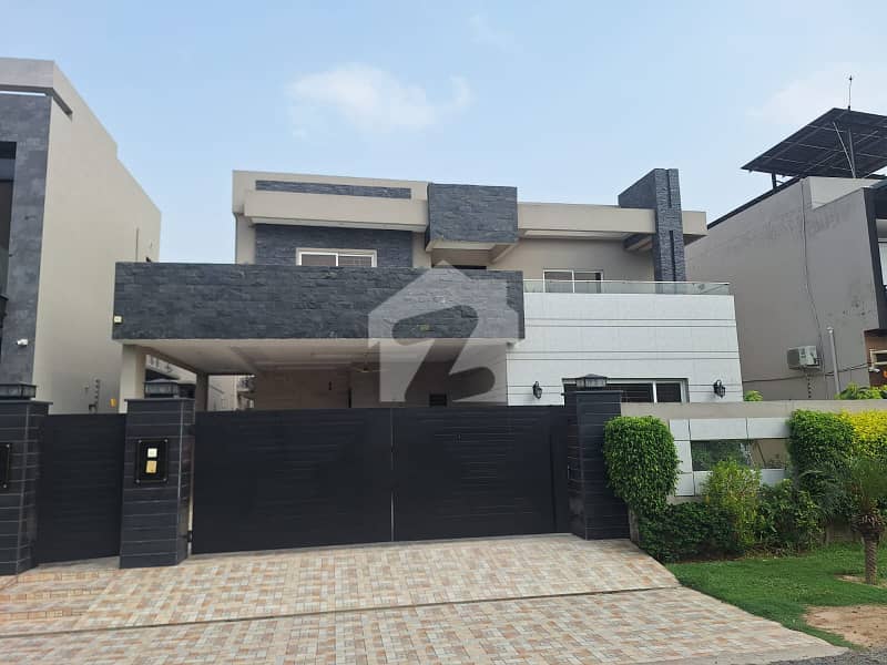 1 KANAL DOUBLE STOREY HOUSE FOR RENT 1 KANAL DOUBLE STOREY HOUSE FOR RENT