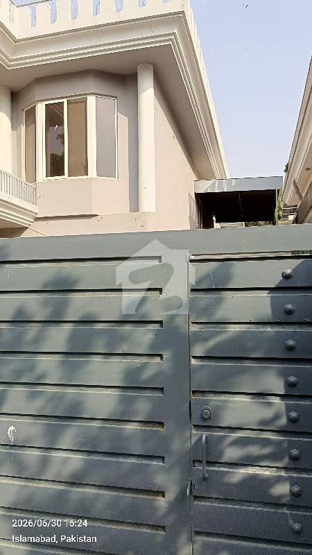 Beautiful House For Rent In F-10/2 Beautiful House For Rent In F-10/2
