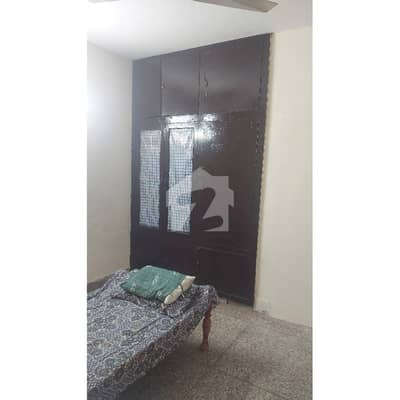 SHEHZAD TOWN G. FLOOR 2 ROOM SMALL KITCHEN ONLY BECHLOR FEMALE FAMILY . 30000 SHEHZAD TOWN G. FLOOR 2 ROOM SMALL KITCHEN ONLY BECHLOR FEMALE FAMILY . 30000
