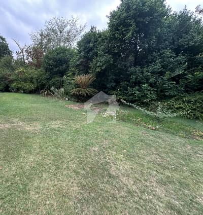 Prime Location House 1777sqyd With Extra Land