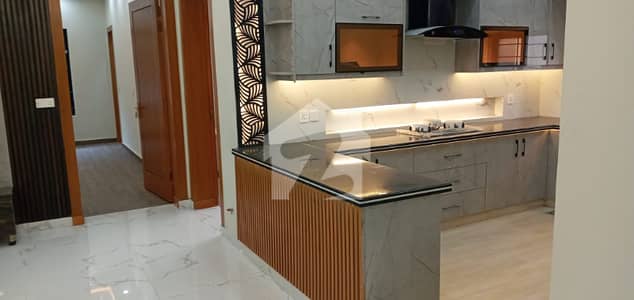 20 MARLA BEAUTIFULL BRAND NEW HOUSE AVAILBLE FOR SALE