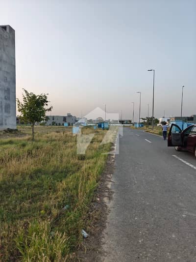 ڈی ایچ اے فیز 7 - سی سی اے 3 ڈی ایچ اے فیز 7,ڈیفنس (ڈی ایچ اے),لاہور میں 4 مرلہ کمرشل پلاٹ 3.6 کروڑ میں برائے فروخت۔ ڈی ایچ اے فیز 7 - سی سی اے 3 ڈی ایچ اے فیز 7,ڈیفنس (ڈی ایچ اے),لاہور میں 4 مرلہ کمرشل پلاٹ 3.6 کروڑ میں برائے فروخت۔