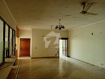 3 BED UPPER PORTION FOR RENT IN JOHAR TOWN