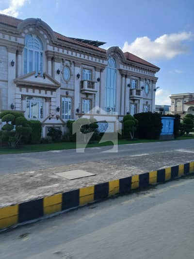 ڈی ایچ اے فیز 7 ڈیفنس (ڈی ایچ اے),لاہور میں 1 کنال رہائشی پلاٹ 2.35 کروڑ میں برائے فروخت۔ ڈی ایچ اے فیز 7 ڈیفنس (ڈی ایچ اے),لاہور میں 1 کنال رہائشی پلاٹ 2.35 کروڑ میں برائے فروخت۔
