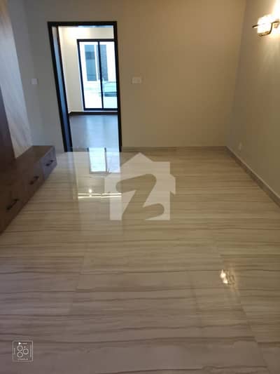 1 KANAL FULL HOUSE FOR SALE AT IDEAL LOCATION IN GARDEN TOWN. 1 KANAL FULL HOUSE FOR SALE AT IDEAL LOCATION IN GARDEN TOWN.