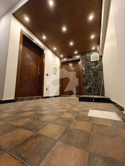 7 bed 7 bath double dring dinning double kitchen