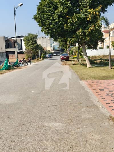 Kanal Residential Plot for Sale Prime Location