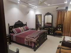 Vip 10 Marla Luxury Furnished Lower Portion Available For Rent In Bahria Town Lahore