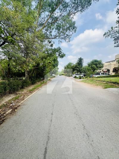 666, sqyd Margla road open view house available for sale in f-11/2 Islamabad 666, sqyd Margla road open view house available for sale in f-11/2 Islamabad