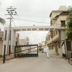 پنجابی سوداگر سوسائٹی فیز 2 سکیم 33 - سیکٹر 50,سکیم 33,کراچی میں 4 کمروں کا 5 مرلہ مکان 2.65 کروڑ میں برائے فروخت۔