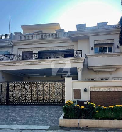 I-8/3 40x80 Barnd New duble Story house available for sale near kachnar park ideal location near school near market for more options available