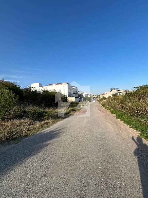 At Prime Location 40X80 Plot Available For Sale At Prime Location 40X80 Plot Available For Sale