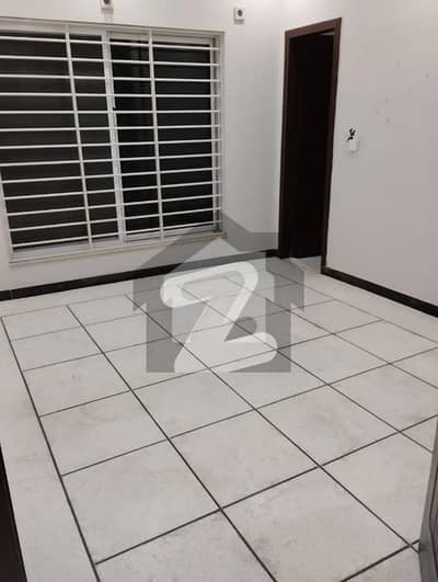 Upper Portion For Rent