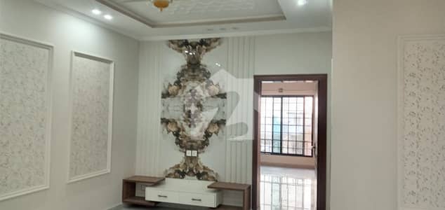 10 MARLA BEAUTIFULL BRAND NEW HOUSE AVAILBLE FOR SALE